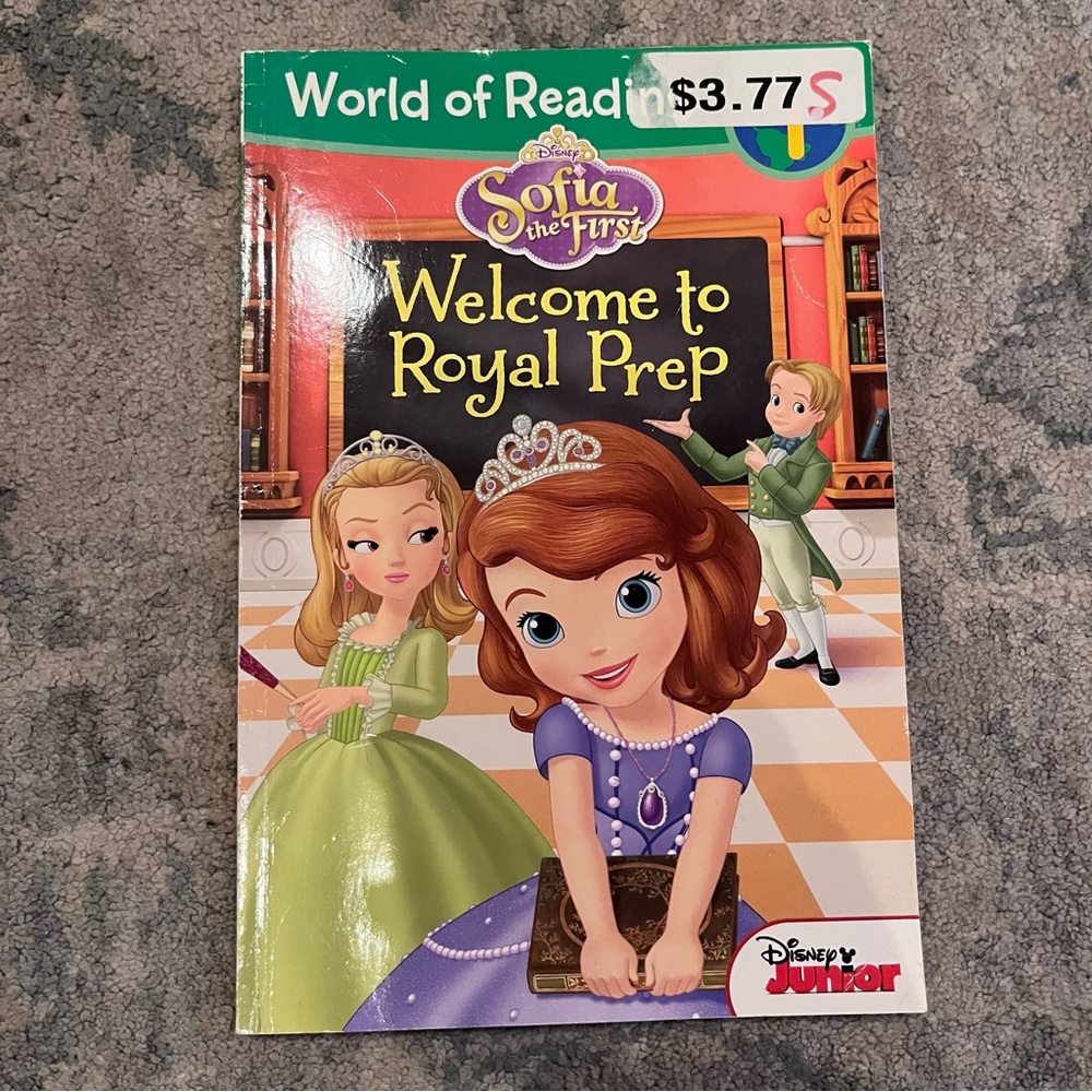 Disney Junior Sofia the First Welcome to Royal Prep Book